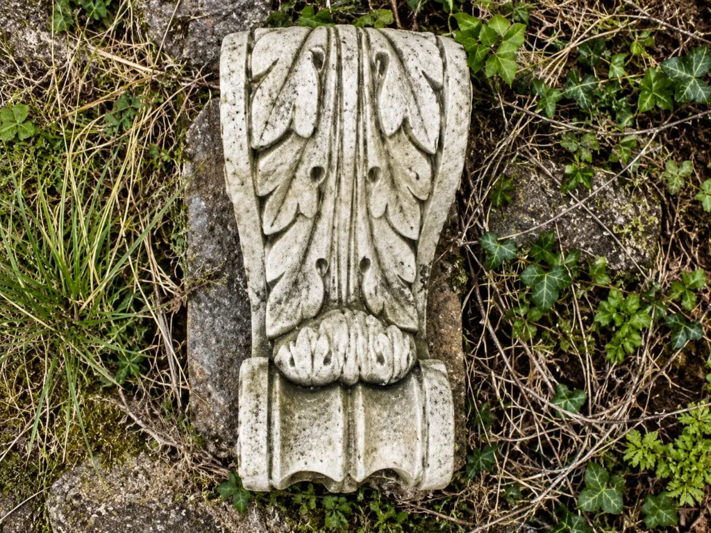 Acanthus Leaf Corbel