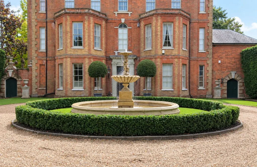 Scallop Shell Fountain
